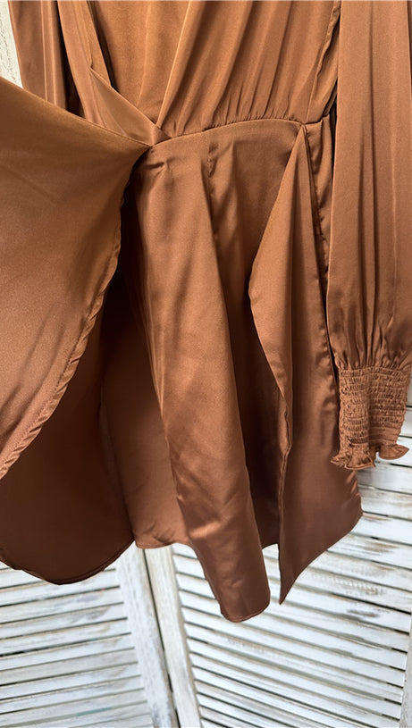 STAND COLLAR WITH IRREGULAR PLEATS MINI DRESS IN BROWN