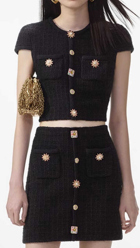 JEWEL BUTTONS KNITTED MINI SKIRT IN BLACK