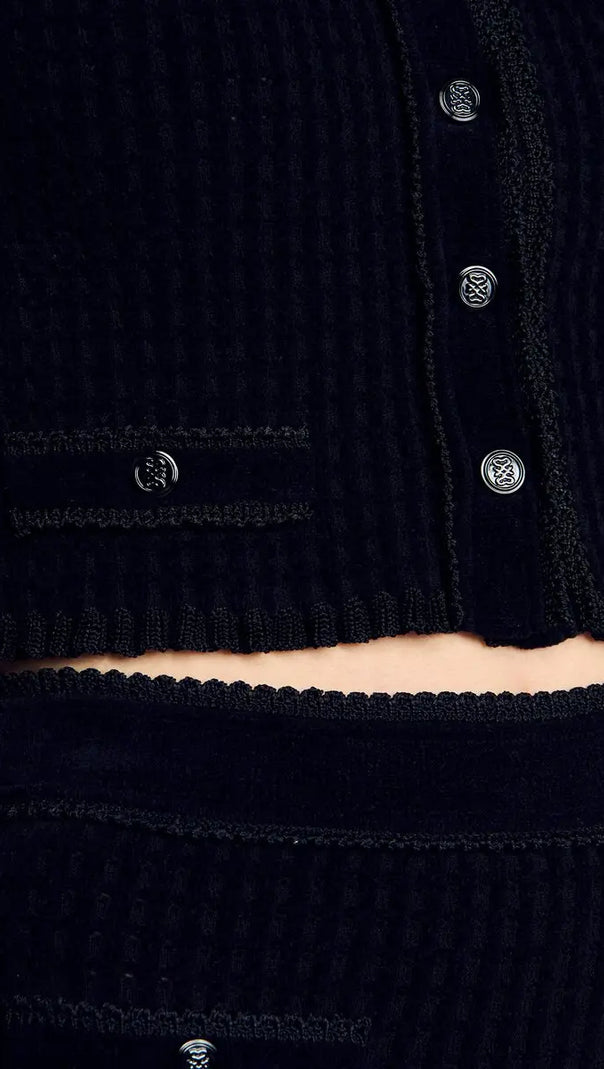 AIIZIE VELVET-TEXTURE CROPPED KNITTED CARDIGAN IN NOIR - product image