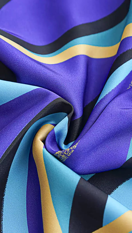 ELEGANT ABSTRACT - PRINTED MAXI DRESS WITH SHEER SLEEVE DETAILS