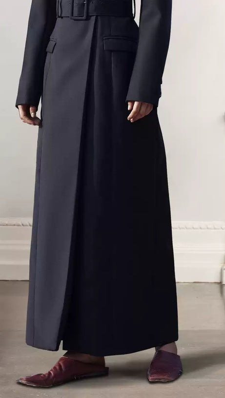 ELEGANT BLACK BELTED MAXI COAT