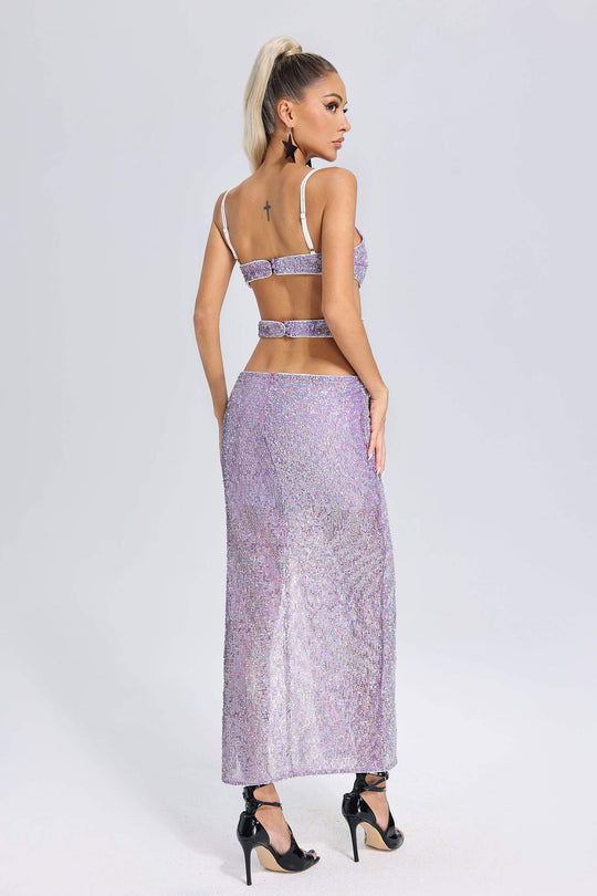 MIDIKLEID MIT PAILLETTEN UND AUSSCHNITT