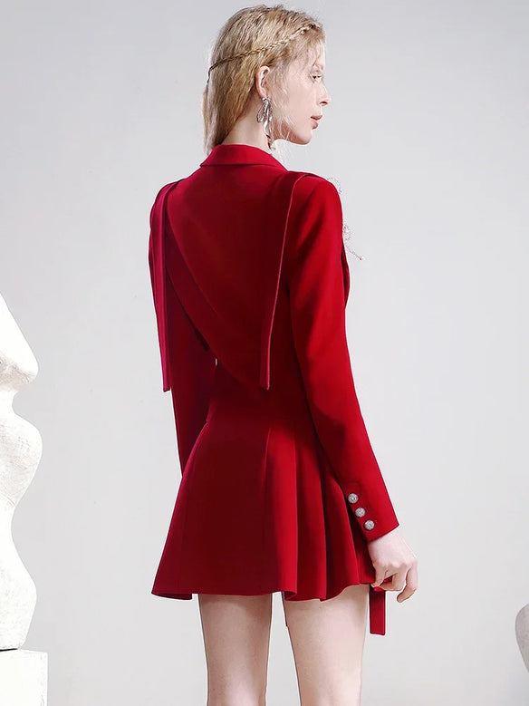 ROTES JACKENKLEID MIT SCHLEIFE