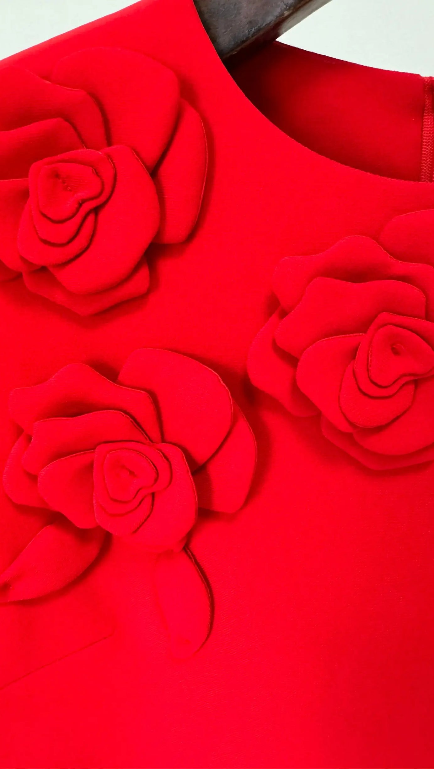 SELENA EMBROIDERED CREPE COUTURE MINI DRESS IN RED