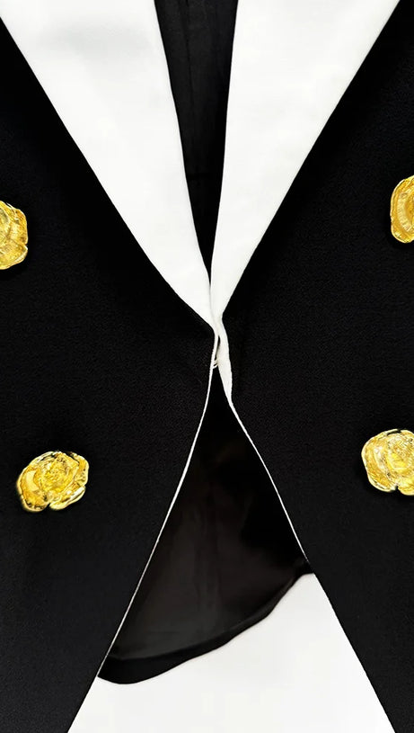 GISELLE SLIM-FIT JACKET WITH ROSES BUTTONS IN BLACK