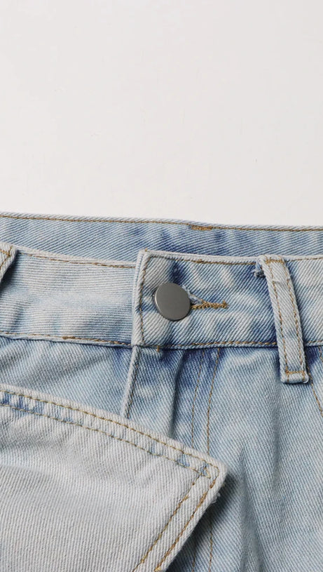 ERIN JEANSROCK MIT SAURE-WASH-RÜSCHEN