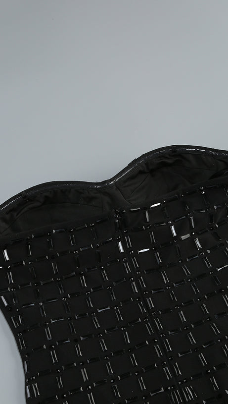 SCHWARZER TRÄGERLOSER BODY MIT DIAMANTVERZIERUNG 