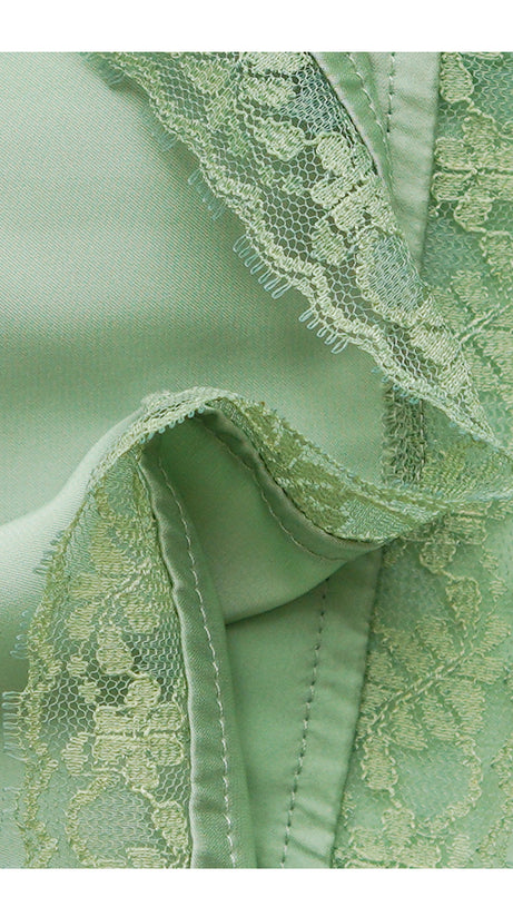 ELEGANT GREEN MAXI DRESS WITH SHEER LONG SLEEVES