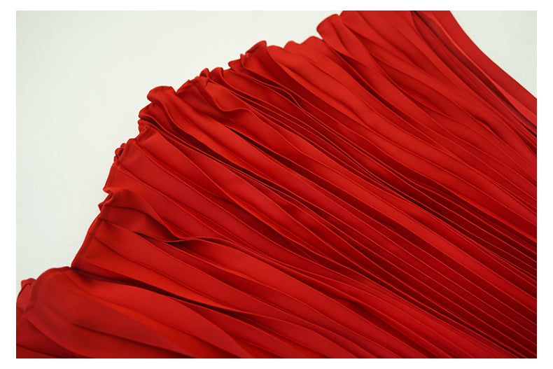 Rotes plissiertes Midikleid mit Puffärmeln und Bund 