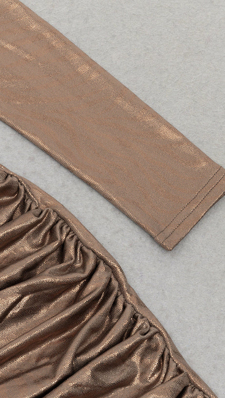 ABITO MIDI AVVOLGENTE CON FIANCHI A PLISSETTE MARRONE