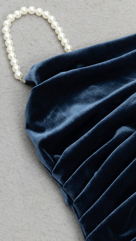 ABITO MIDI PLISSETTATO IN VELLUTO SENZA PERLINE E SCHIENA SENZA SPALLINE