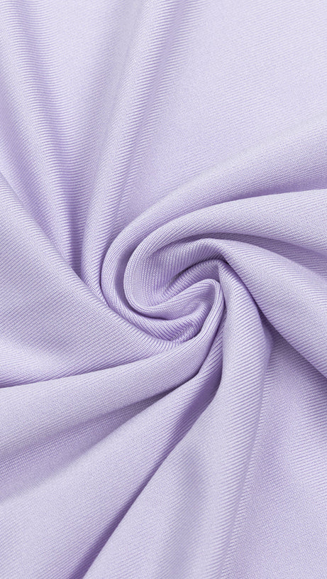 LAVENDELFARBENES OFF-SHOULDER-MAXIKLEID MIT LANGEN ÄRMELN UND PLISSEE