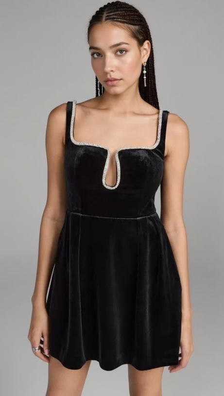 PAULA MINIKLEID MIT STRASSBESATZ UND SCHWARZEN TRÄGERN