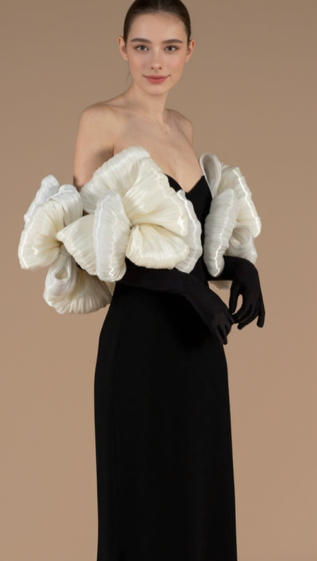 BOWKNOT FLORAL-SHAPE EMBELLISHED MAXI DRESS IN BLACK