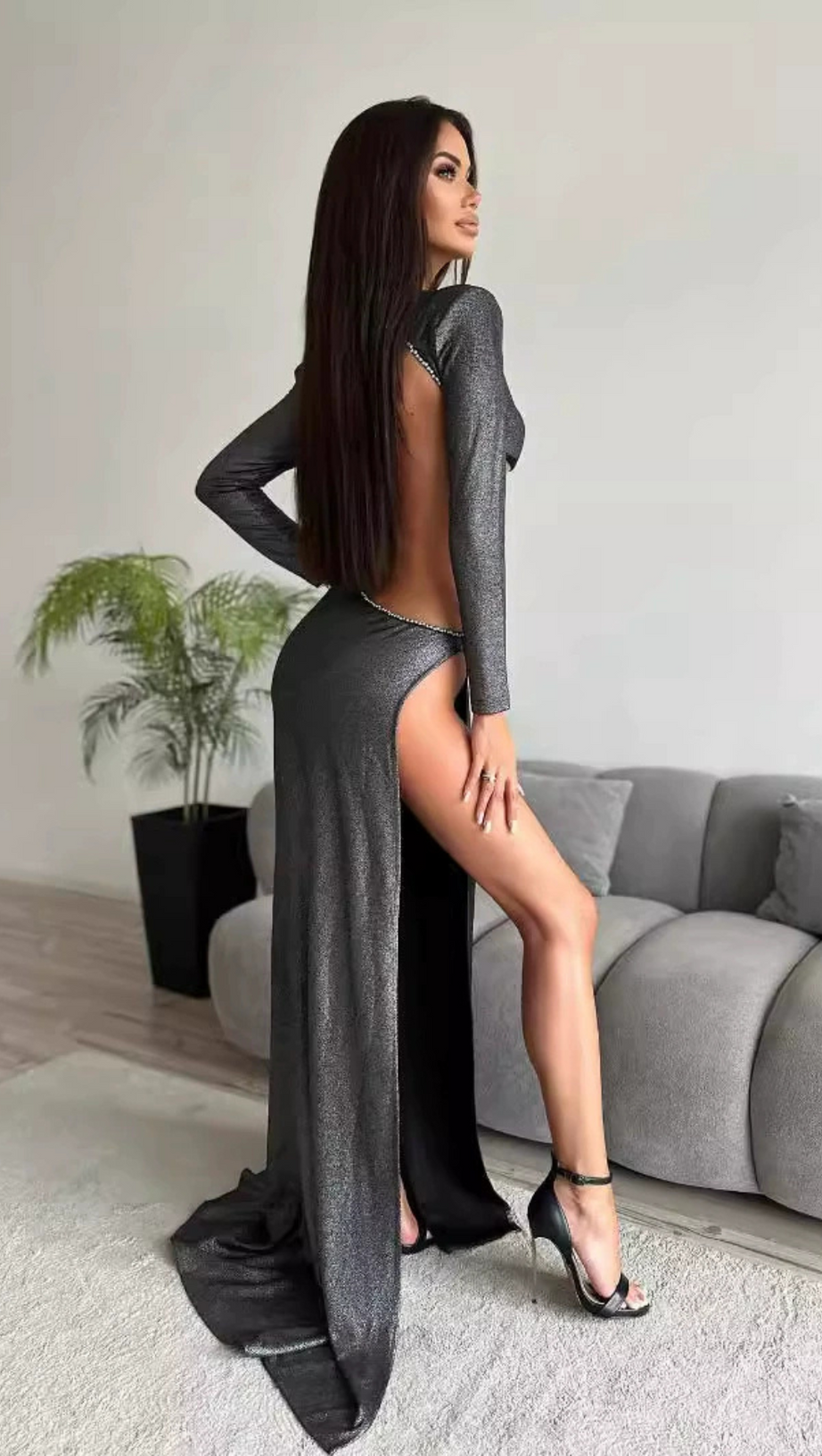 CUT OUT BACKLESS GOWN IN BLACK