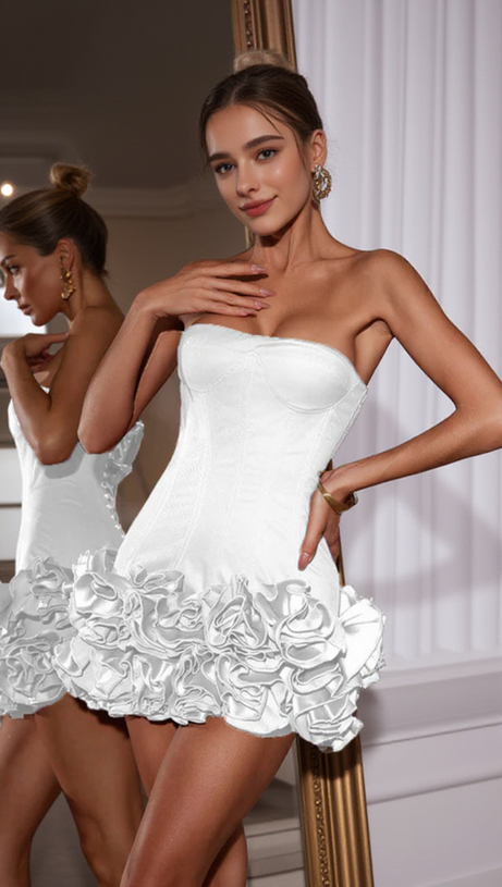 CLEGG WHITE CORSET FLOWER TWO-PIECE SET