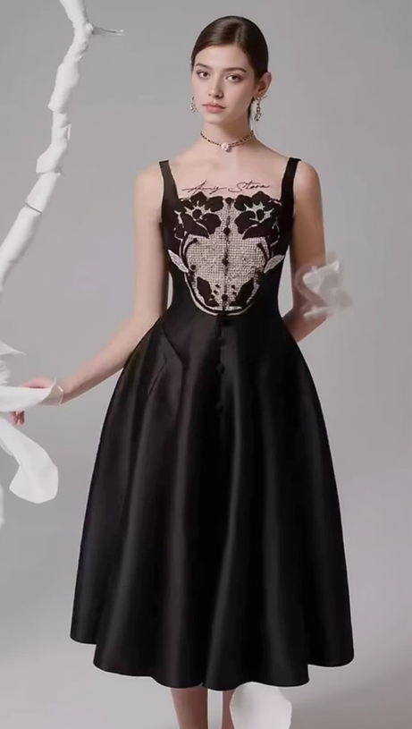 VANESSA EMBROIDERY PATCHWORK MIDI DRESS IN BLACK