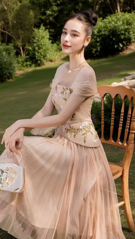 SQUARE COLLAR EMBROIDERED FLOWER MIDI DRESS IN APRICOT