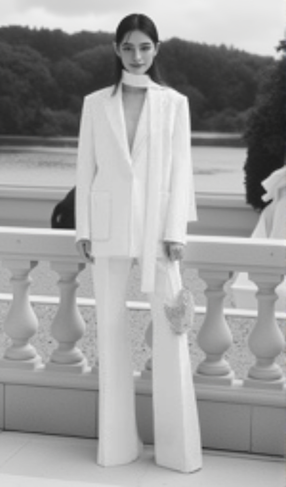 AIIZIE DEBORAH WHITE SCARF-DETAILED WOOL CREPE BLAZER SET - product image