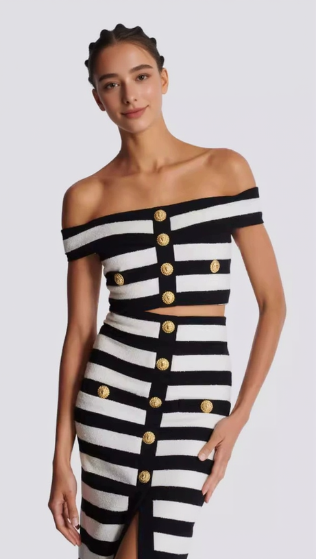 TWO-TONE EMBELLISHED KNITTED CROPPED TOP SKIRT SET