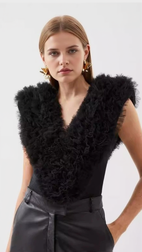 MIRANDA BLACK BANDAGE FIGURE FORM KNIT FLOWER DETAIL BODYSUIT