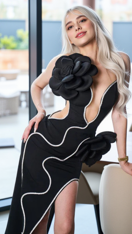 CAMILLE SLEEVELESS FLOWER BANDAGE MIDI DRESS IN BLACK