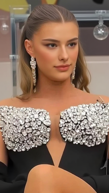 CRYSTAL-EMBELLISHED STRAPLESS MAXI DRESS WITH GLOVES