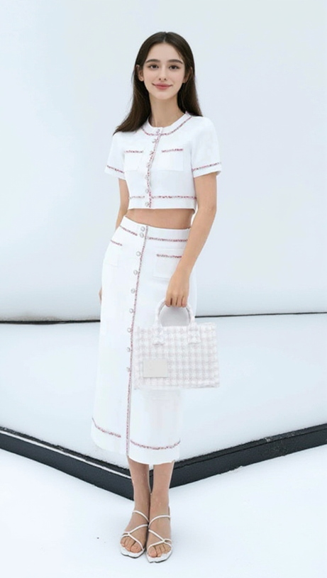 ELSA CROPPED CARDIGAN IN ECRU