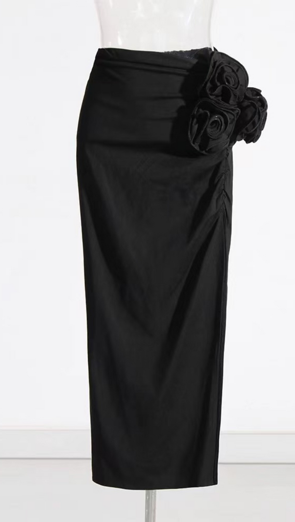 AIIZIE ANDEANA FLOWER SLIT MIDI SKIRT IN WHITE - product image