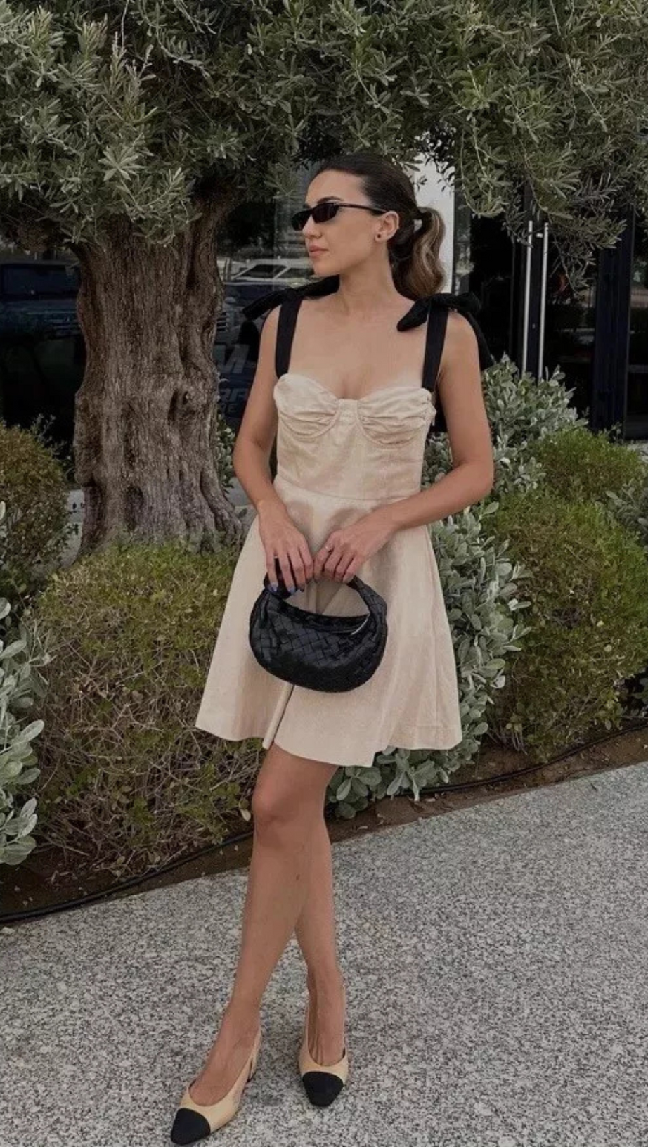 LINEN BLEND MINI DRESS WITH CONTRAST BOWS