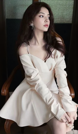 V-NECK LONG-SLEEVED A-LINE SUSPENDER DRESS