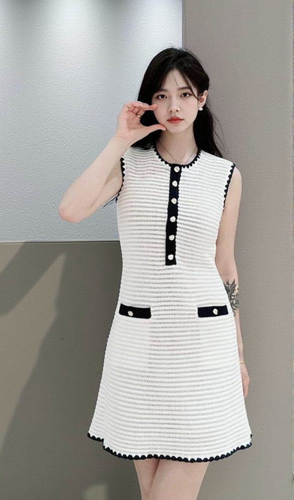 PANDORA 8-KNOPF-WEISSES ÄRMELLOSES HÄKELKLEID