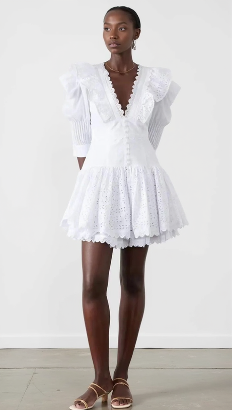 Weißes Minikleid mit V-Ausschnitt und Stickereien