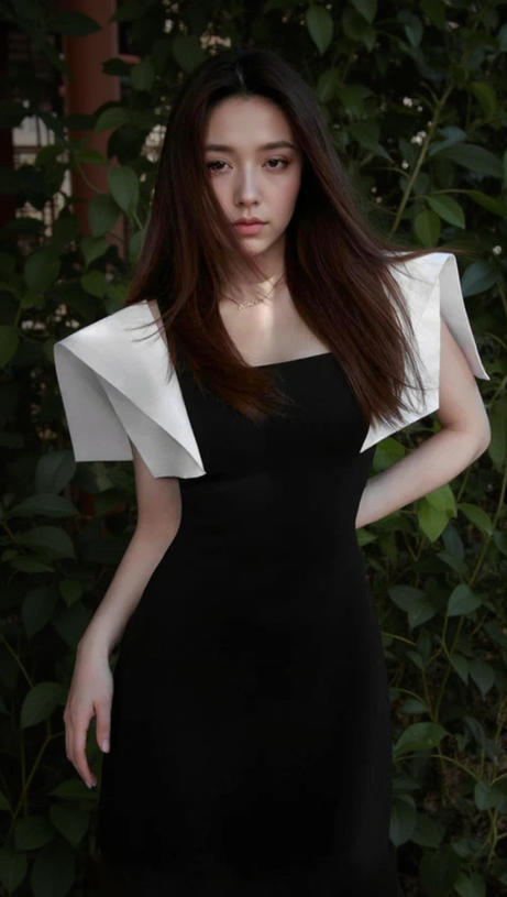 BARBARA BLACK SQUARE NECK MINI DRESS WITH WHITE SHOULDER