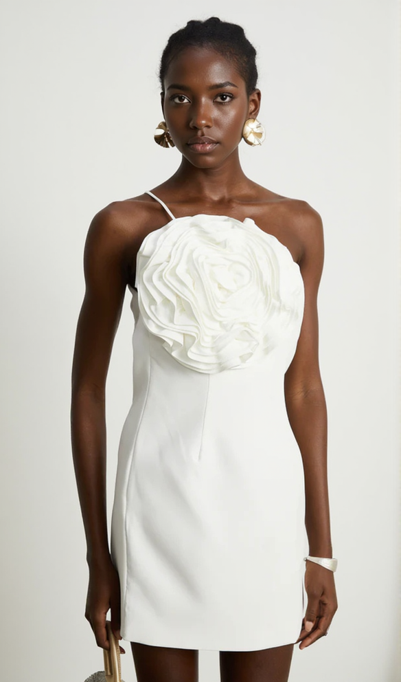 AMITY ONE-SHOULDER MINIKLEID MIT BLUMENAPPLIKATIONEN IN WEISS