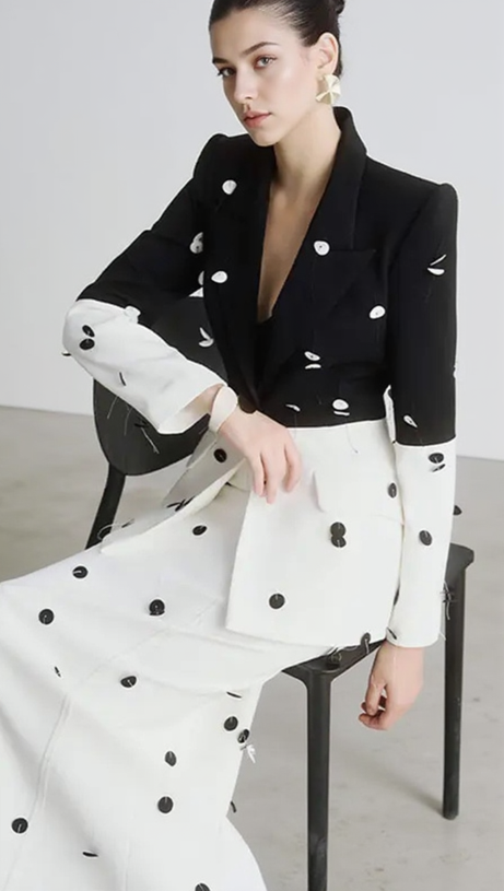 STRUCTURED SQUARE SHOULDER BLAZER SUIT