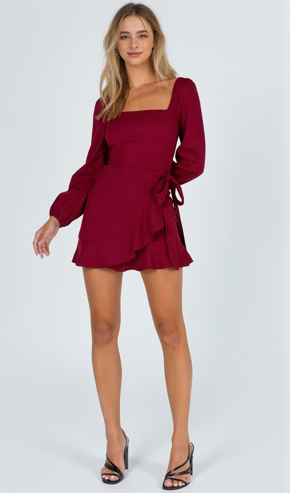 SQUARE NECKLINE MINI DRESS IN BURGUNDY