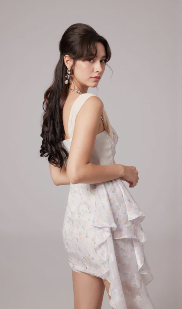 FLORAL PRINT RUCHED MINI DRESS IN WHITE