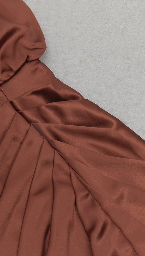 HALTER NECK RUCHED SATIN PROM DRESS