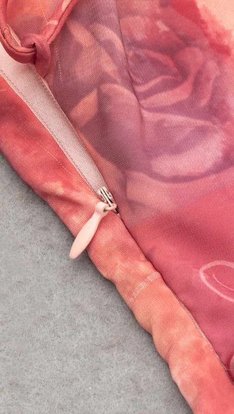 STRAPLESS PRINTED BODYCON KNOT MIDI DRESS