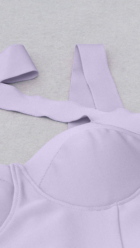 MIDIKLEID AUS MESH MIT RÜSCHEN IN LILA