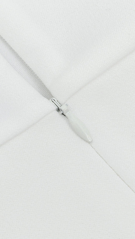 V NECK PUFF SLEEVE BODYCON MAXI DRESS IN WHITE