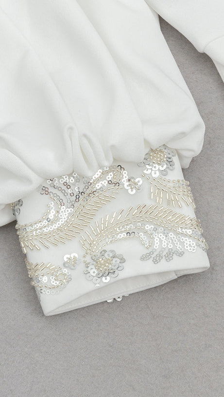 V NECK PUFF SLEEVE BODYCON MAXI DRESS IN WHITE