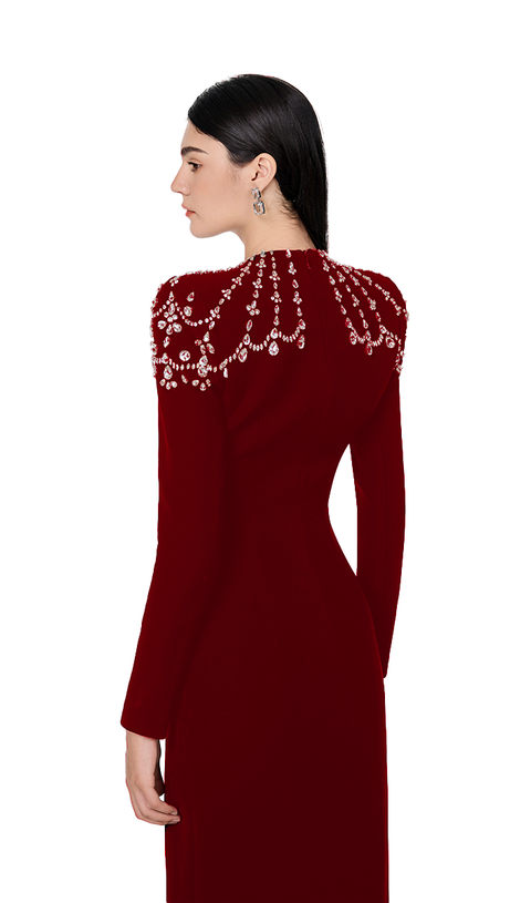 LONG SLEEVE TRAPEZOID NECKLINE BODYCON  MAXI DRESS IN RED