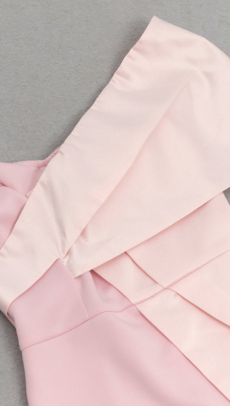 OFF-SHOULDER DRAPED MIDI DRESS IN PINK