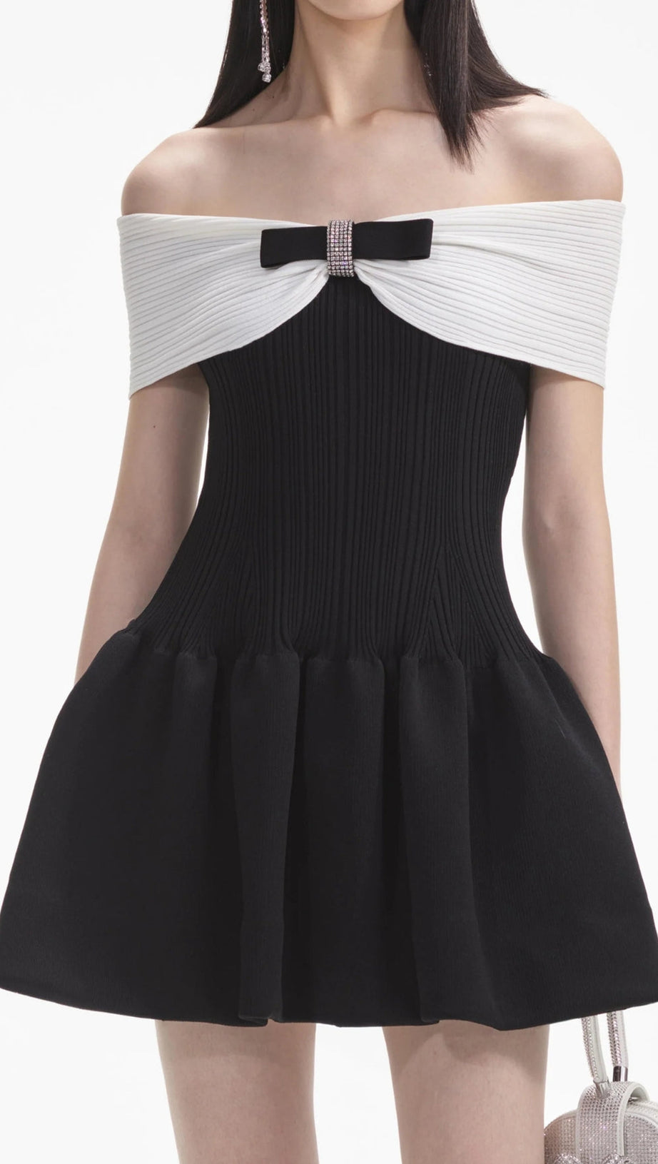BLACK OFF-SHOULDER KNIT BOW MINI DRESS