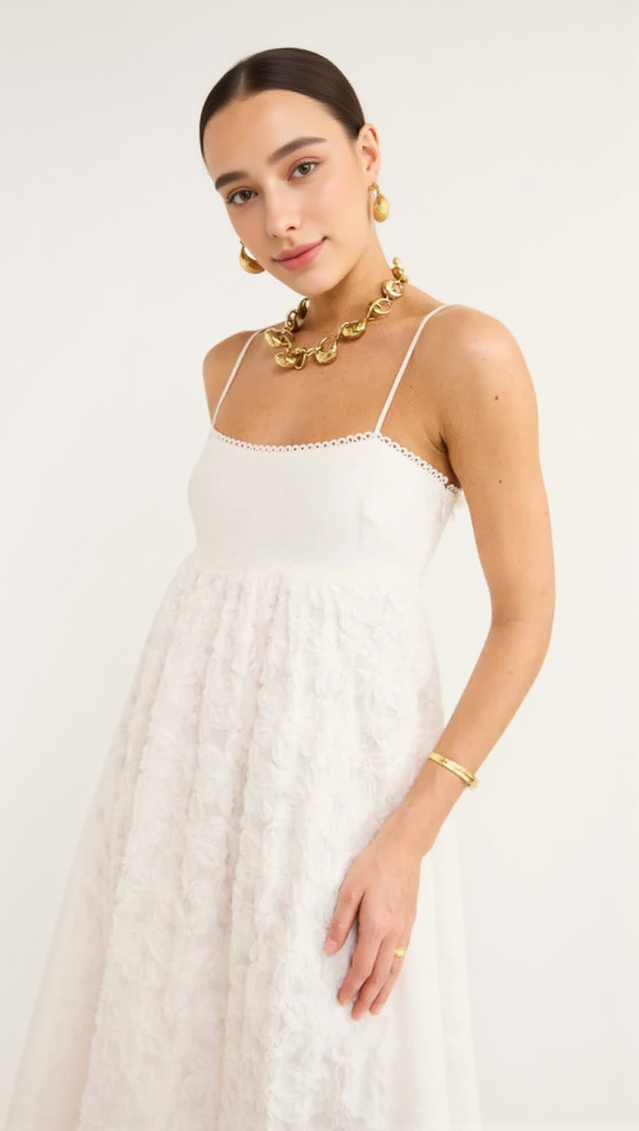 IGGY EMBROIDERED MIDI DRESS IN CREAM