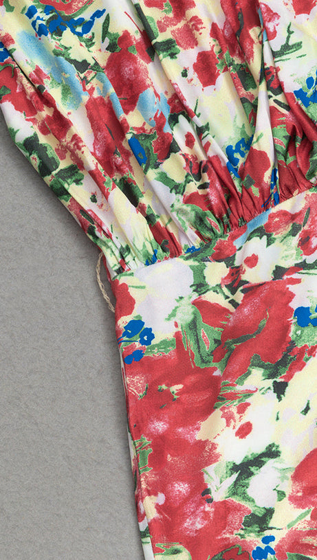 Neckholder-Rückenfreies, eng tailliertes, unregelmäßiges Kleid