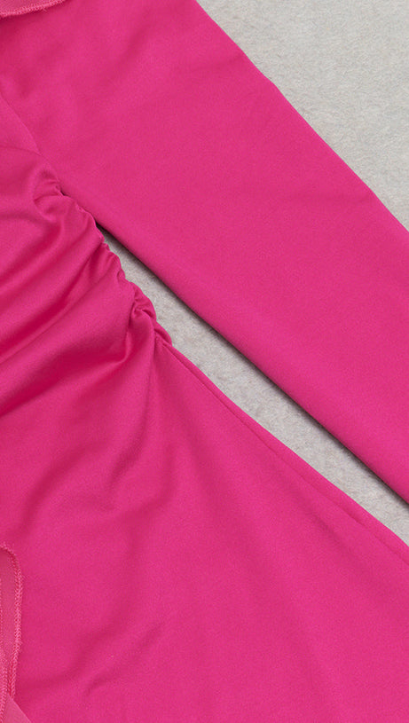 ABITO LUNGO CON SCOLLO A VOLANT E SPACCO ALTO SULLA SCHIENA