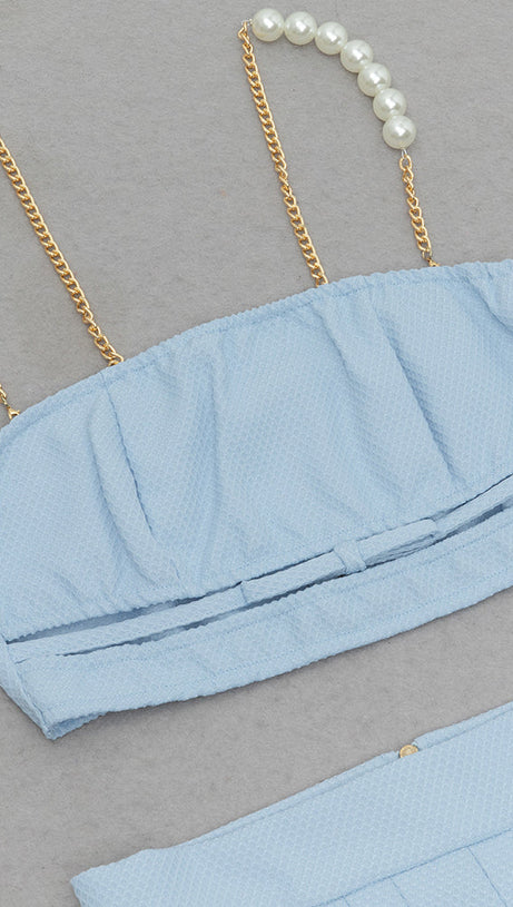 Camisole-Top mit Perlenkette 